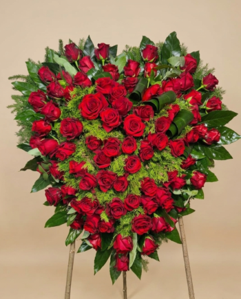 Wieniec serce czerwone róże